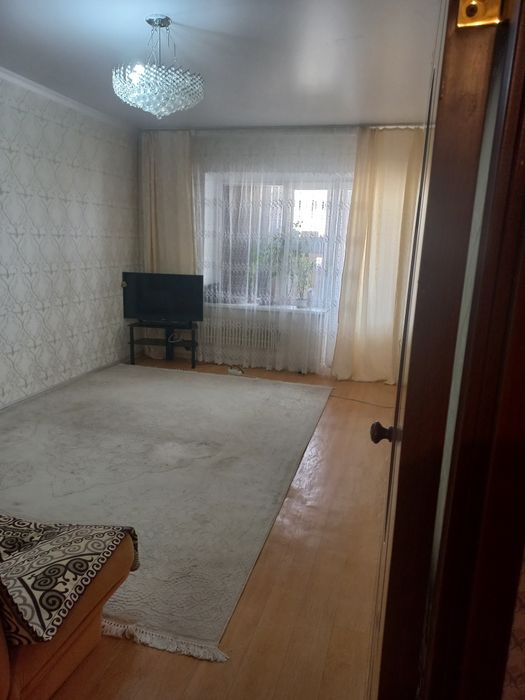 Продам  2комнатную квартиру  28-28