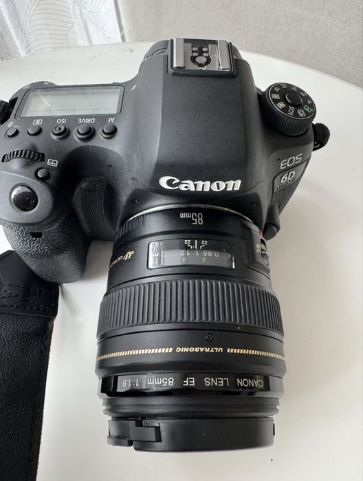 Canon 85mm, f1.8, compatibil full frame, impecabil!