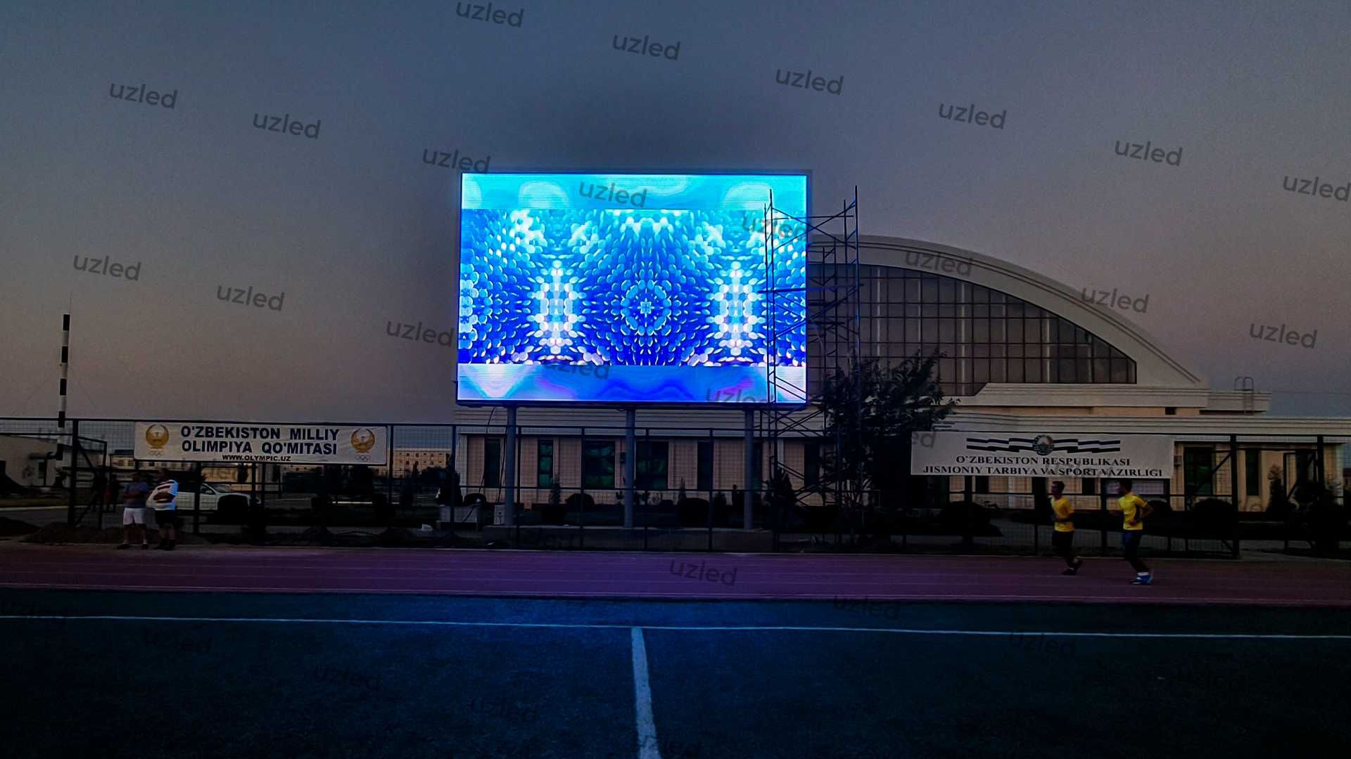 Eng sifatli va hamyonbob LED ekranlar Qiangli kompaniyasida! UZLED