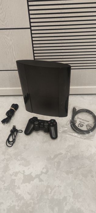 PS3-Superslim-500gb+Джойстик+35 Игри