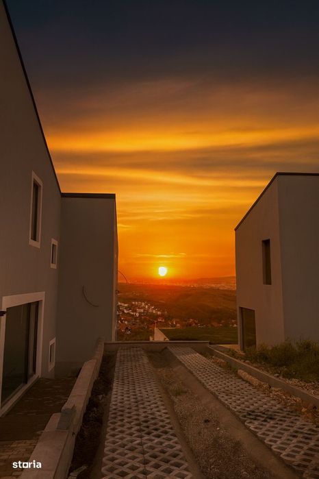 Casa Cuplata, acces privat , Finisata la cheie.