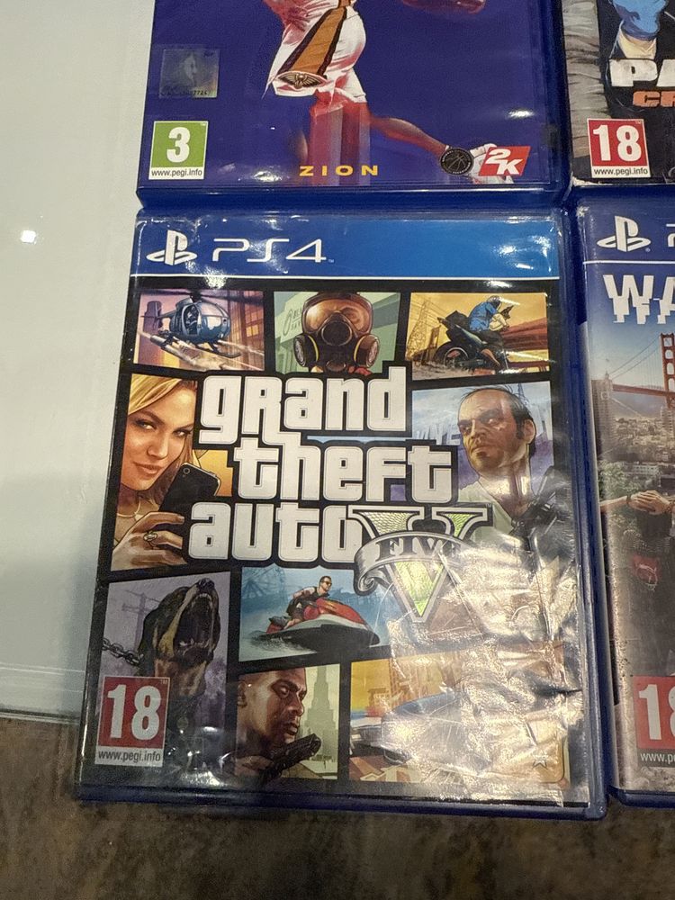 Продавам видео игри за PS4 и PS5