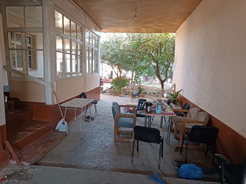 Зангиота ижарага 5 хонали ҳовли - жой 500  у. е. Срочно.