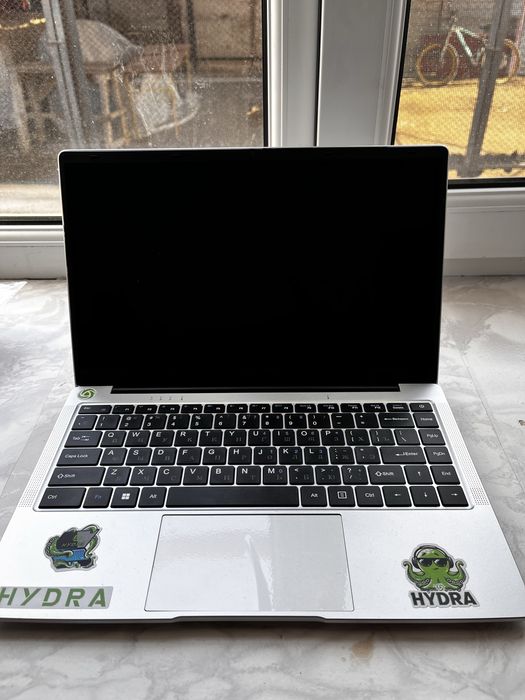 Продам ноужбук HYDRA