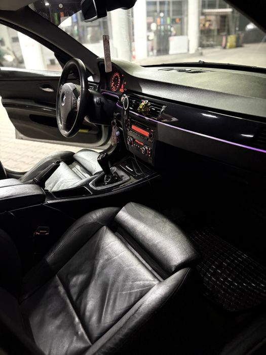 Bmw e90 318 D 122 cp