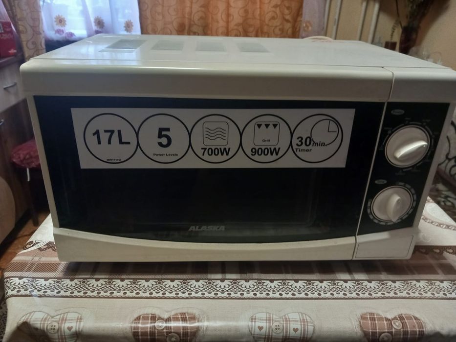 Vand cuptor cu microunde ALASKA in stare buna