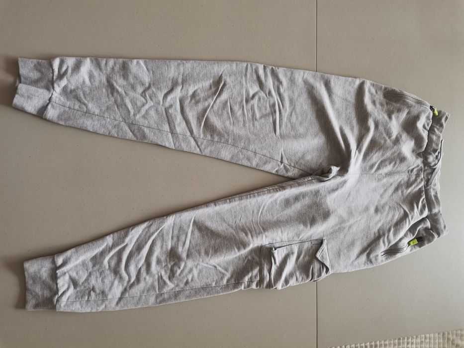 нови Дънки за момче на H&M 9год  Reserved  158 см
