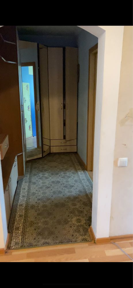 Стенка в прихожую в разобранном виде, состояние отличное