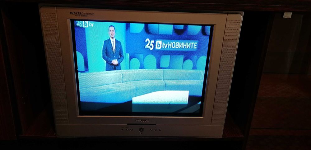 Продавам телевизор prolux