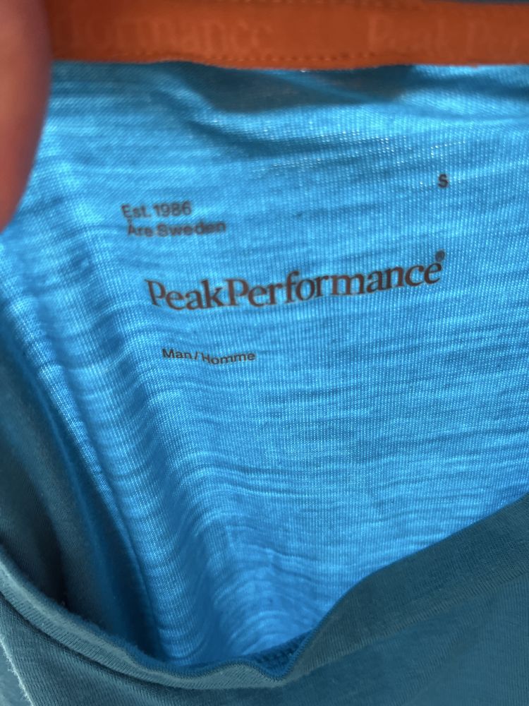 Peak Performance : Блуза с 50% Мерино размер S  / Оригинал