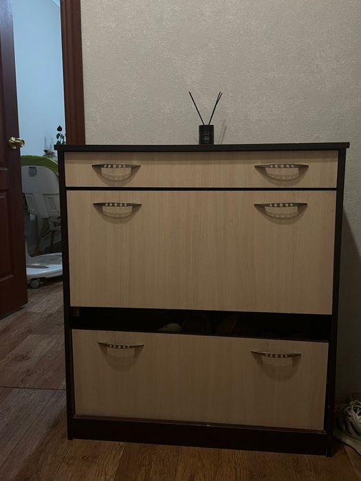 Продам обувницу и другую мебель