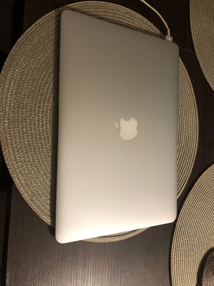 MacBook Air i5 2015