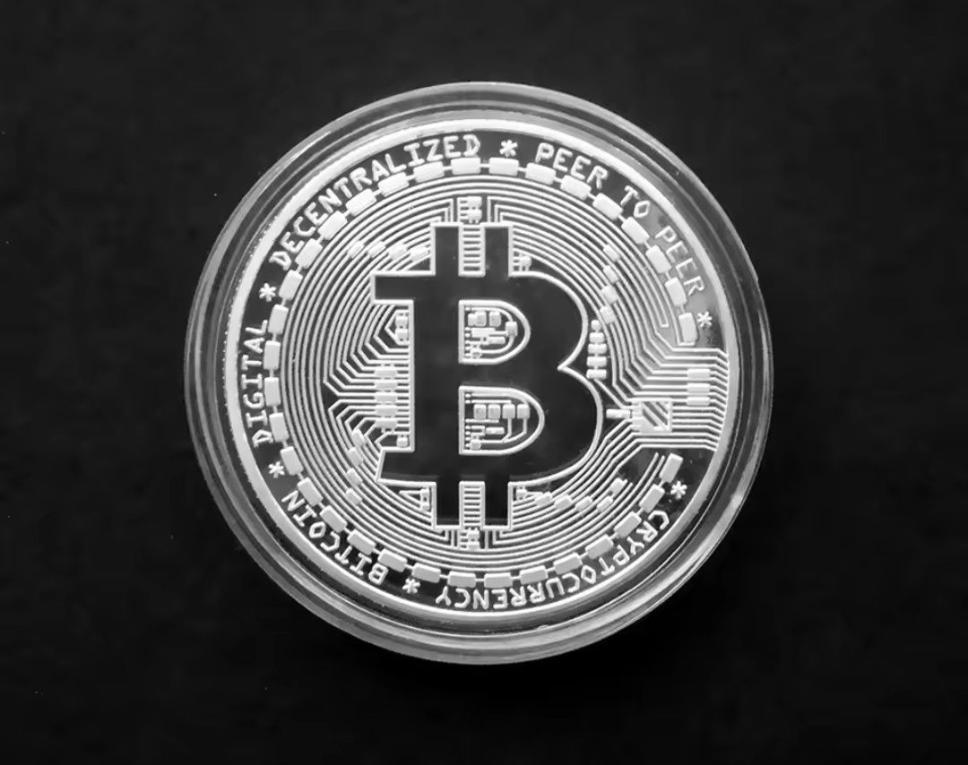 Биткойн монета - сувенир