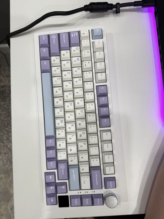 продам клавиатуру Ajazz AK820 Pro 75% (Gift Switch)