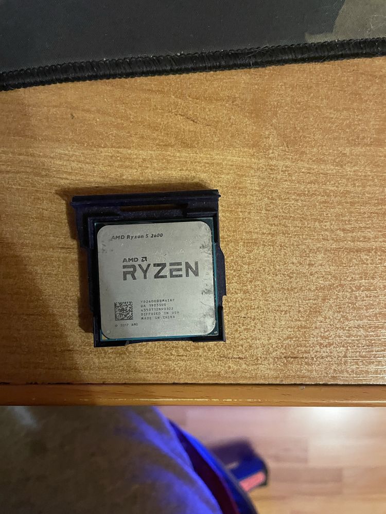 AMD Ryzen 5 2600 | 6 ядер / 12 потоков | Без кулера