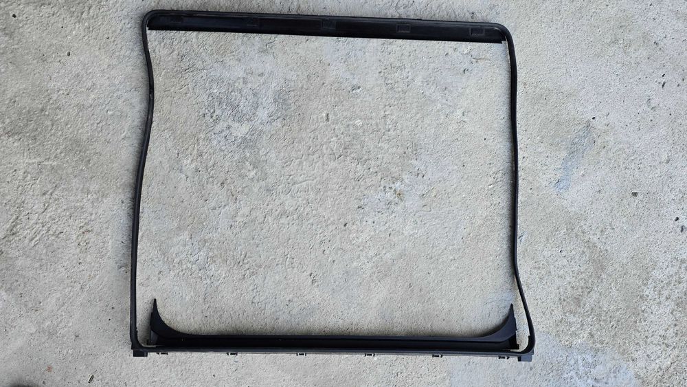 Части на шибидах (панорама) на мерцедес W205 седан