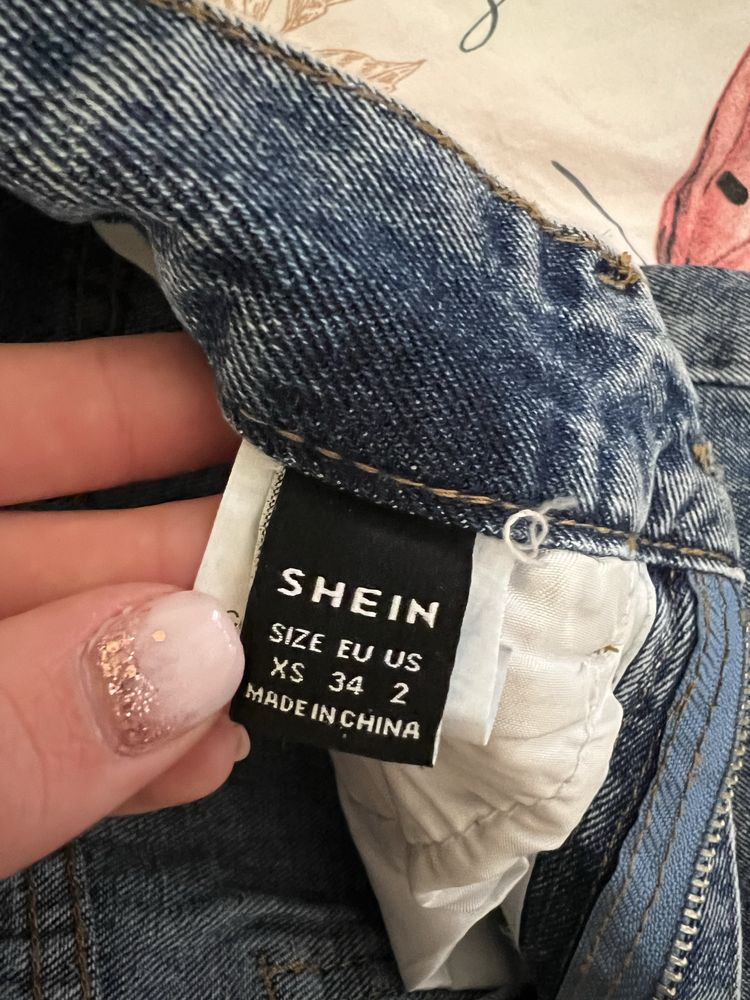 Дънки модел Mom fit