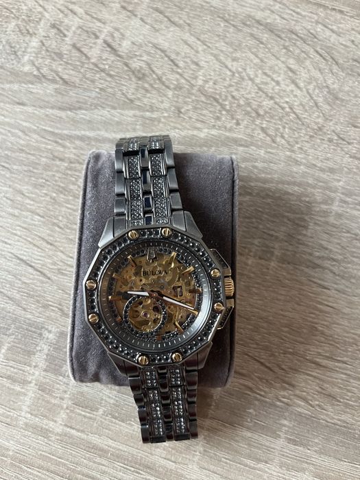 Часовник Булова с гаранция