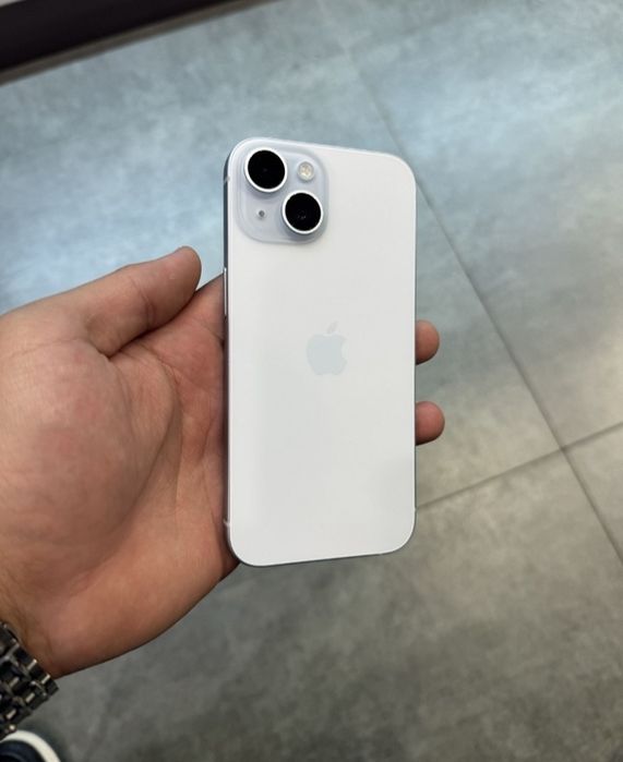 Продам Iphone 15.128gb