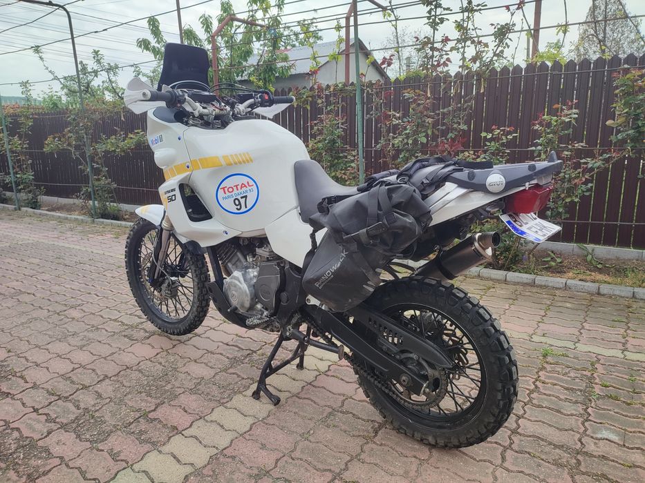 Yamaha xtz 750 super tenere Schimb cu Enduro