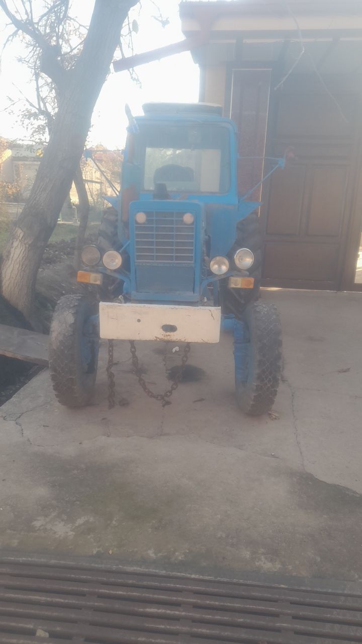 Traktor Belarus remontdanchiqgan
