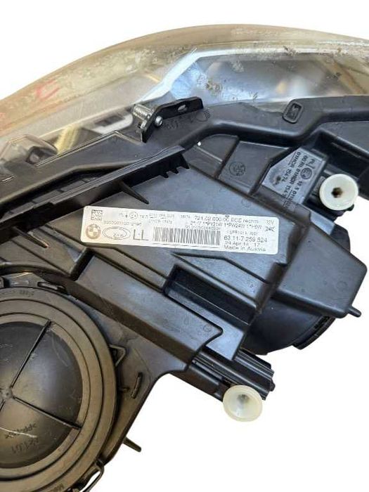 Far Dreapta BMW Seria 3 F30 F31 Cod 7259524