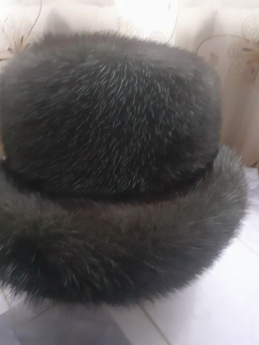 Продажа шапки б/у