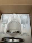 Декантер със стойка и чаши – Deluxe Revolving Decanter Set