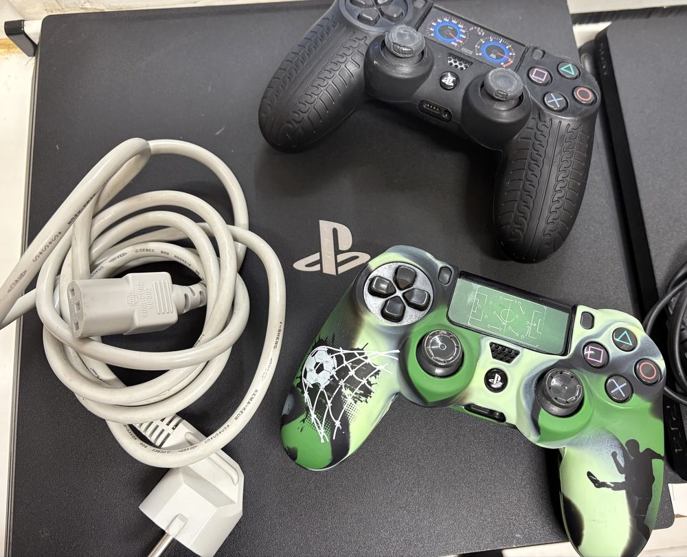 PS4 PRO памет 1 TB