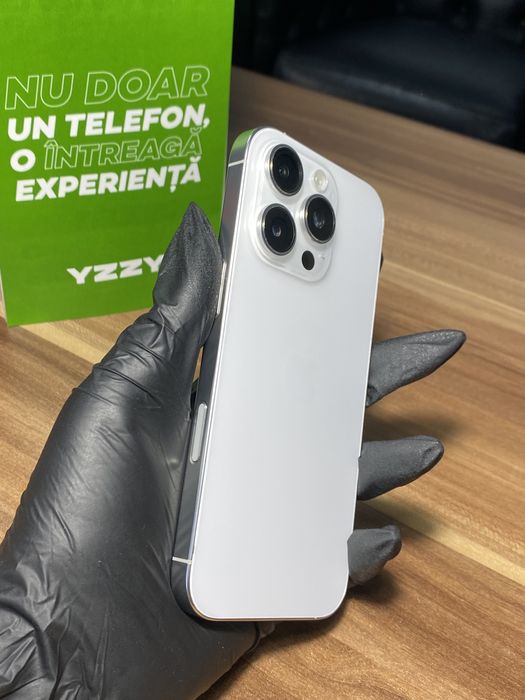 iPhone 16 Pro / 128 GB / Sănătate baterie 96% / Foarte bun