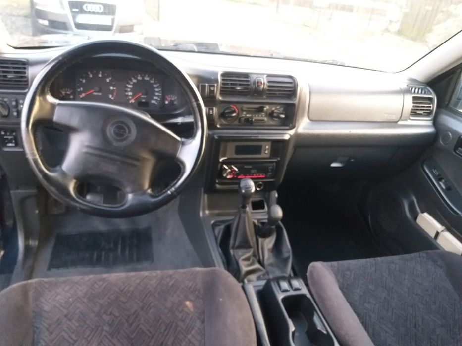 Dezmembrari dezmembrez PIESE opel frontera b 2.2d 2002