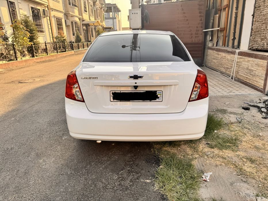 Chevrolet Jentra