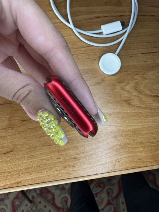 Apple watch 8, 41mm, red