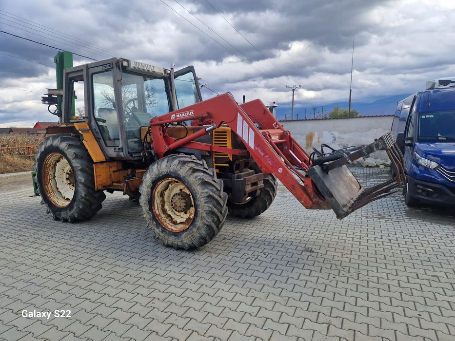 Vând tractor Renault 145.14
