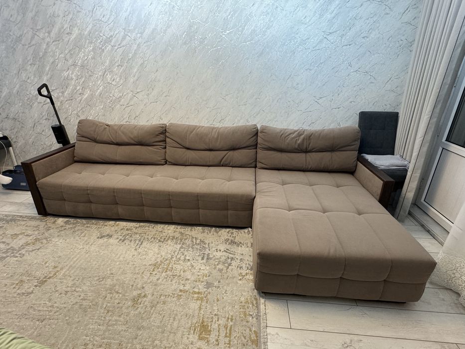 Продам диван в хорошем состоянии