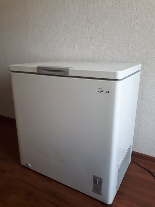 Морозильники . Морозильник. Midea