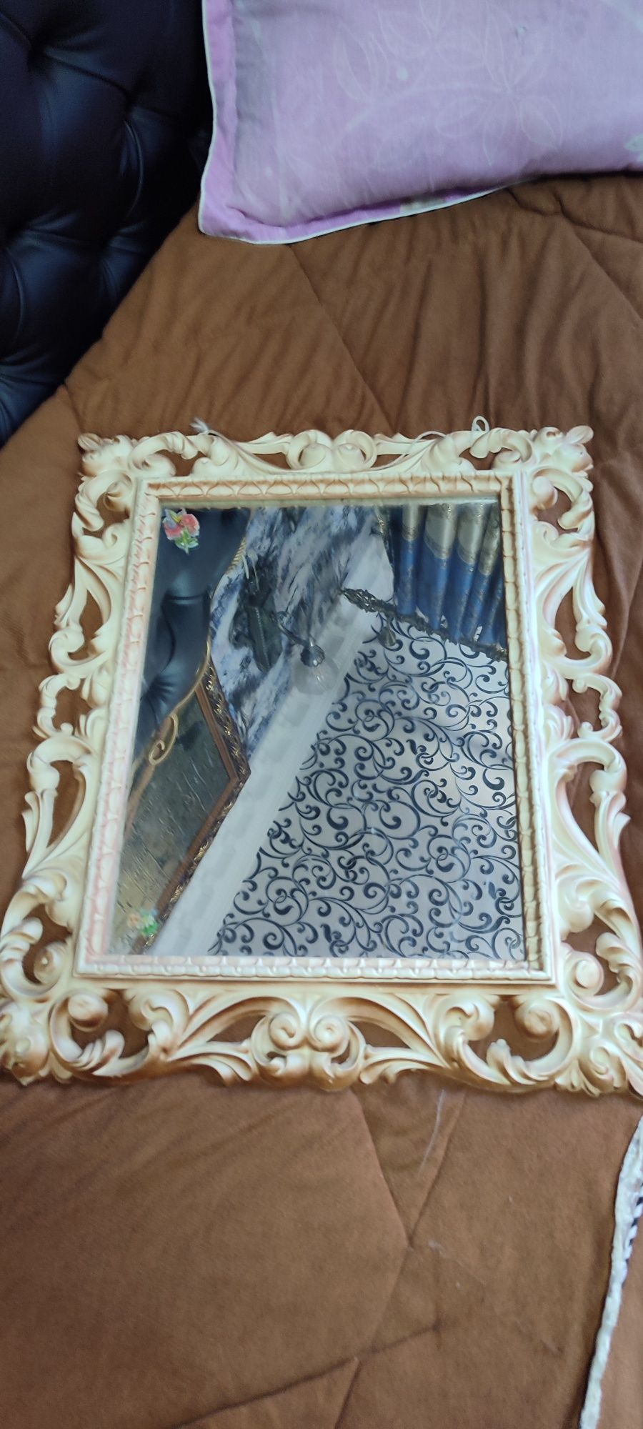 Зеркала фигурные продам