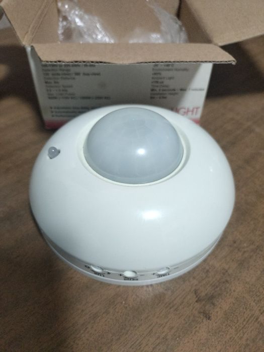 Продается ик датчик движения света, новый