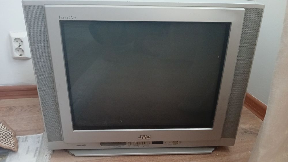 Продам старый рабочий телевизор