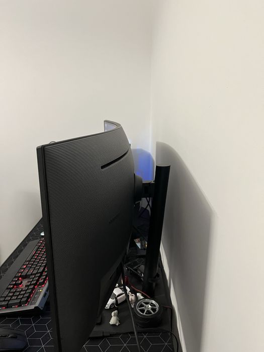 Monitor Samsung Infinity View