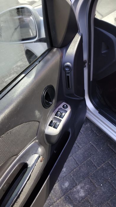 Vând Chevrolet Kalos Automat