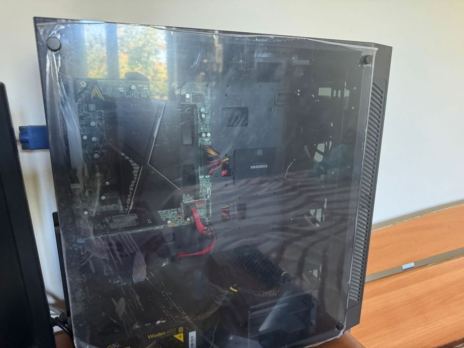 Vand Pc Desktop Impecabil DDR3 i5-3470 + monitor LG VGA impecabile!