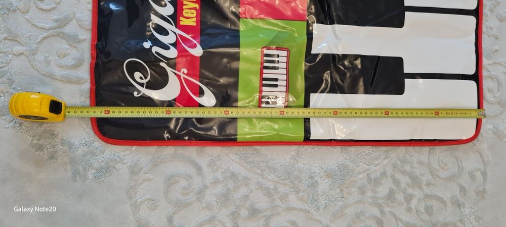 Covoras muzical 180/72 cm in stare f buna in cutie
