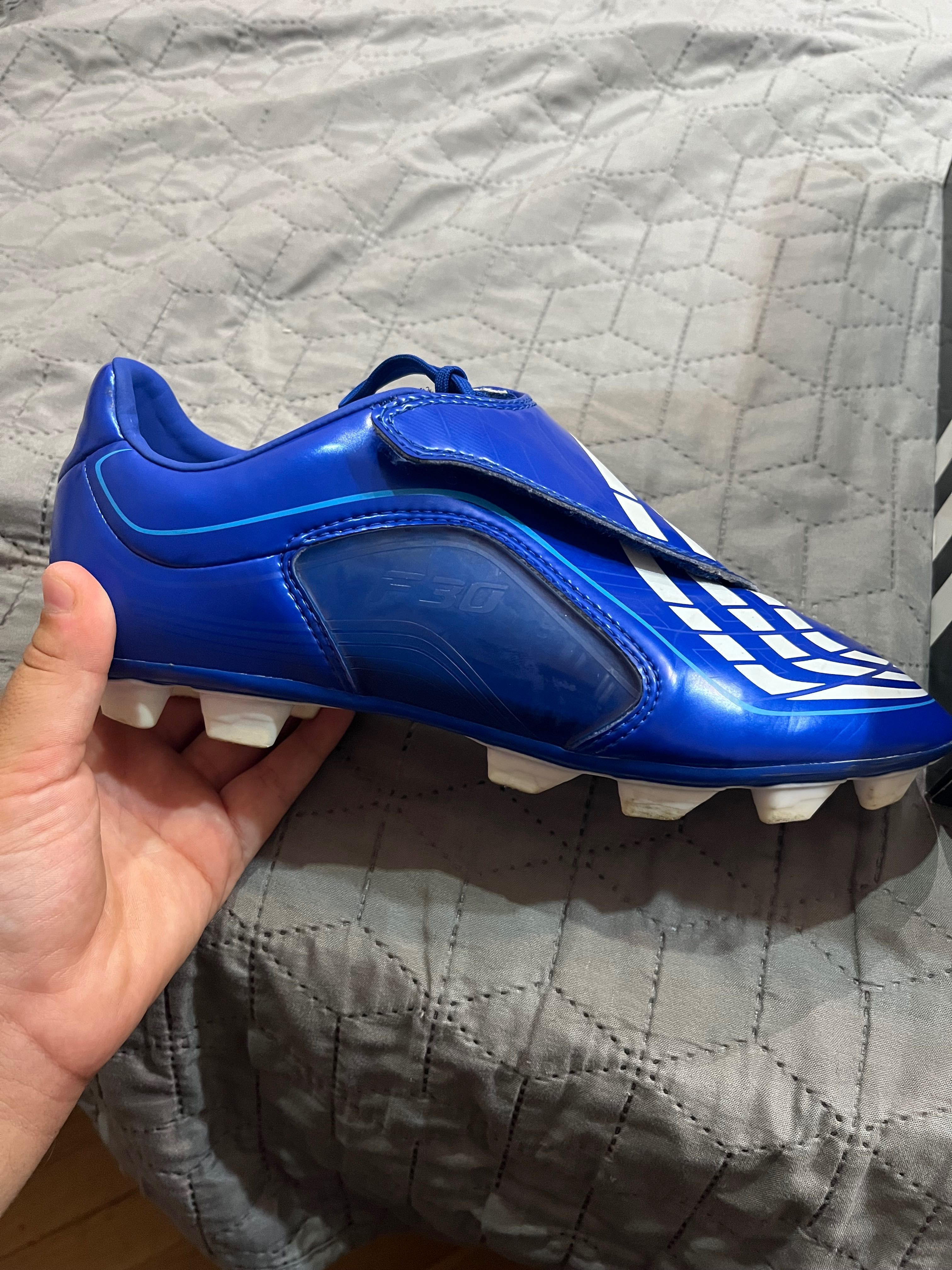 Футболни бутонки Adidas f30
