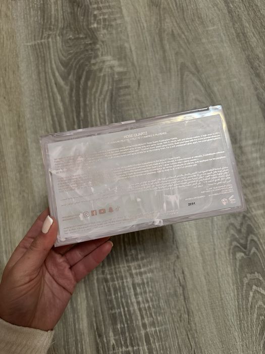 Сенки палитра Kiko Milano, HudaBeauty