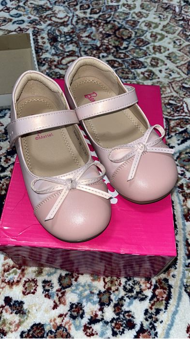 Срочно продам туфли детские