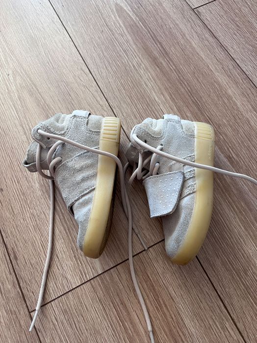 Бебешки маратонки Adidas 23 номер