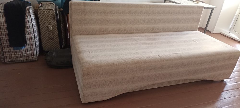 Продам диван, прихожую