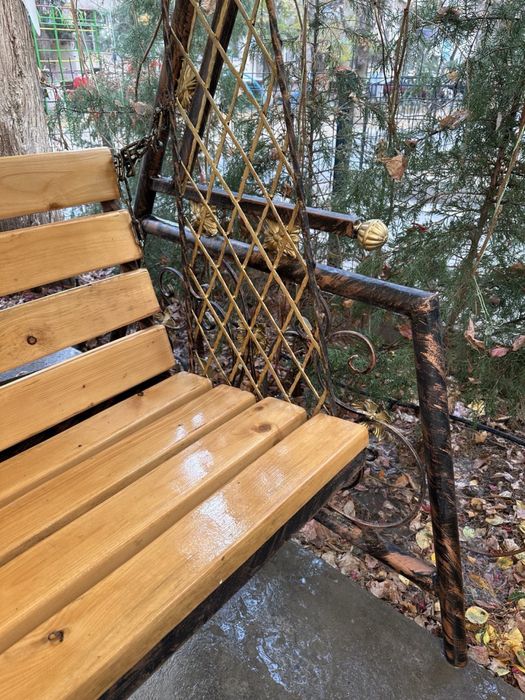 Продаются качели садовые