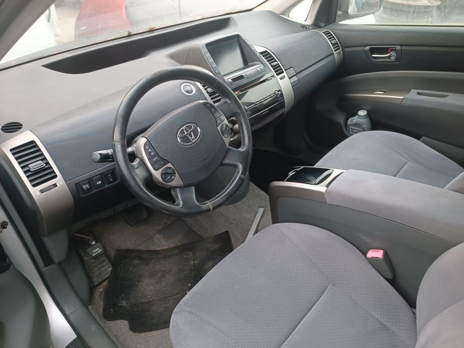 Dezmembram Toyota Prius, an 2006, motor 1.5 benzina+electric